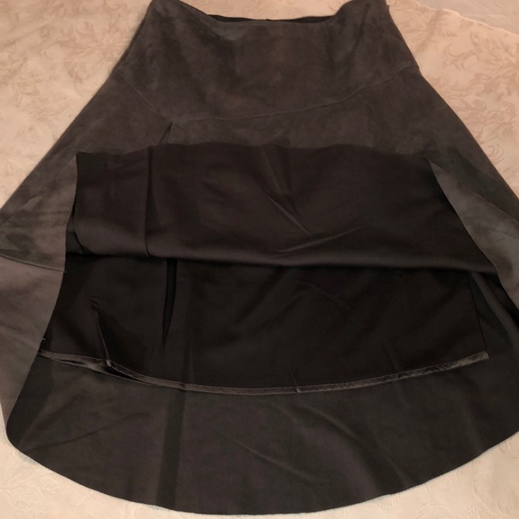 Halston faux suede gray A-line Hi low skirt - Picture 4 of 8